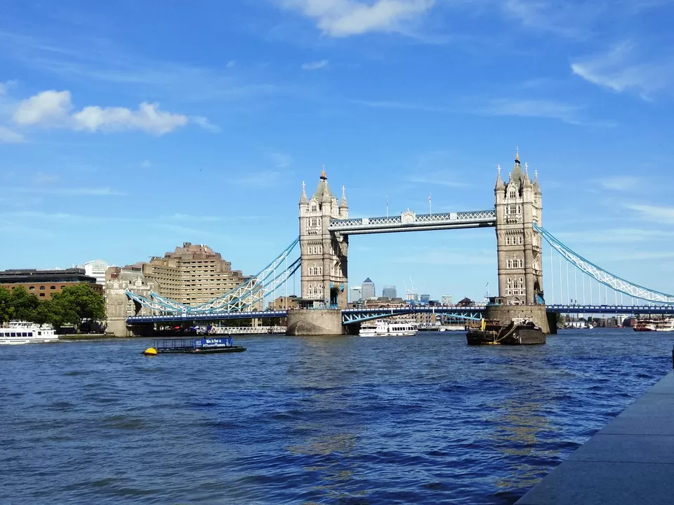 Photo of Tower Bridge, United Kingdom by Priya Saxena