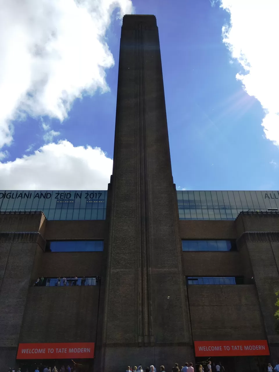 Photo of Tate Modern, London, United Kingdom by Priya Saxena