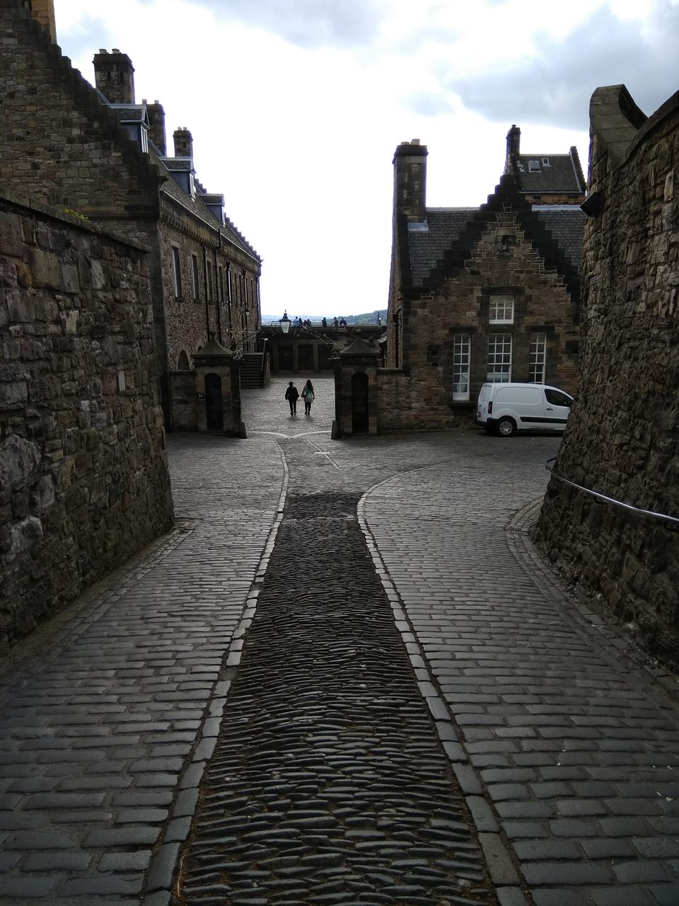 Photo of Edinburgh Castle, Castlehill, Edinburgh, United Kingdom by Priya Saxena