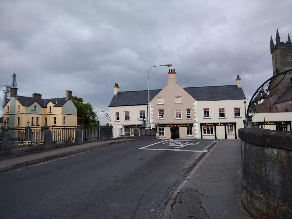 Photo of Ennis, County Clare, Ireland by Priya Saxena