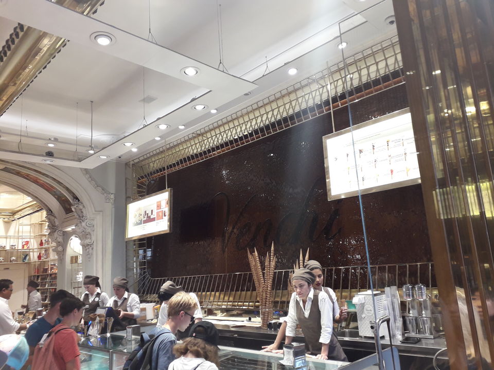 Photo of Venchi Cioccolato e Gelato, Roma Via della Croce, Piazza di Spagna, Via della Croce, Rome, Metropolitan City of Rome, Italy by Priya Saxena