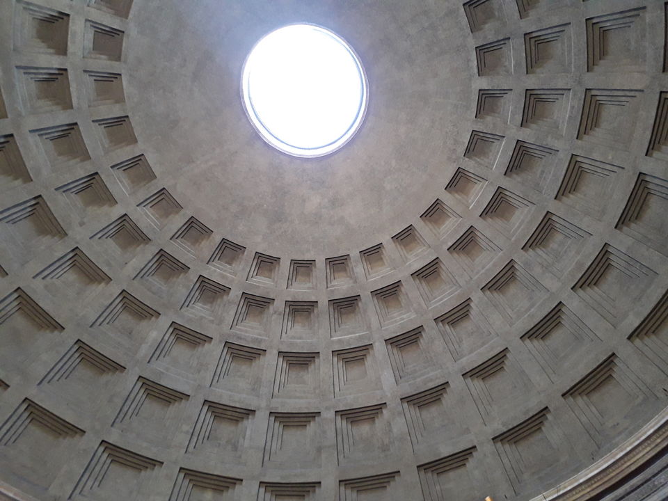 Photo of Pantheon, Piazza della Rotonda, Rome, Metropolitan City of Rome, Italy by Priya Saxena