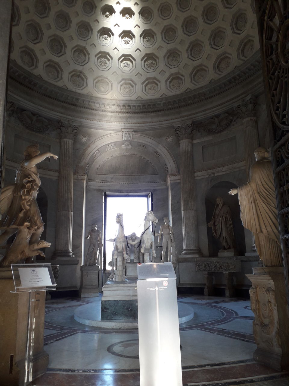 Photo of Vatican Museums, Viale Vaticano, Rome, Metropolitan City of Rome, Italy by Priya Saxena