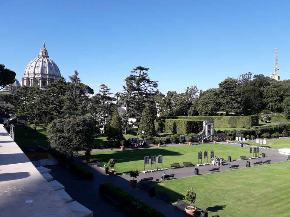 Photo of Vatican Museums, Viale Vaticano, Rome, Metropolitan City of Rome, Italy by Priya Saxena