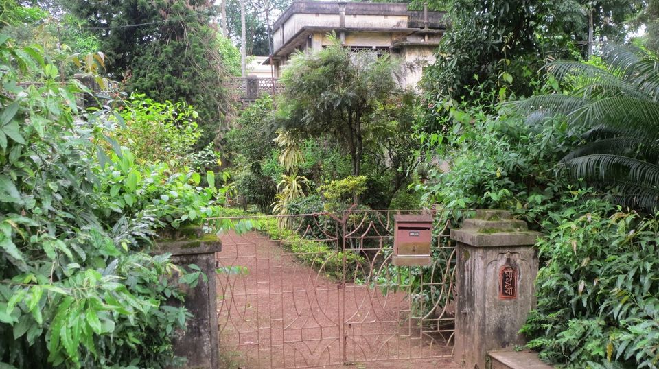 Photo of Shantiniketan, Bolpur - Santiniketan Road, Bolpur, West Bengal, India by Kasturi Karuna