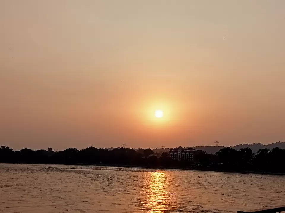 Photo of घूमना और सबके अलग तरीके ! by Manoj Nishad