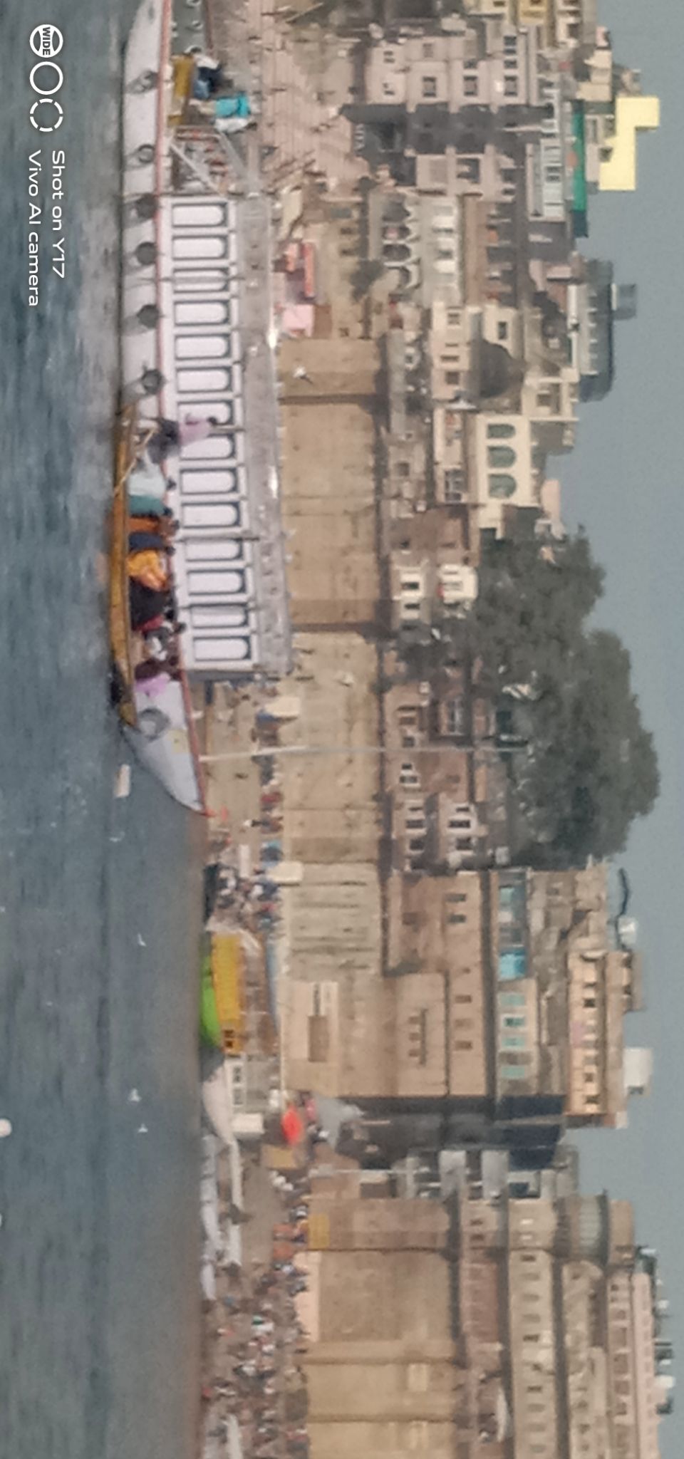 Photo of 84 घाटो की नगरी वाराणसी शिव के त्रिशूल पर स्थित by Bansal Chandresh