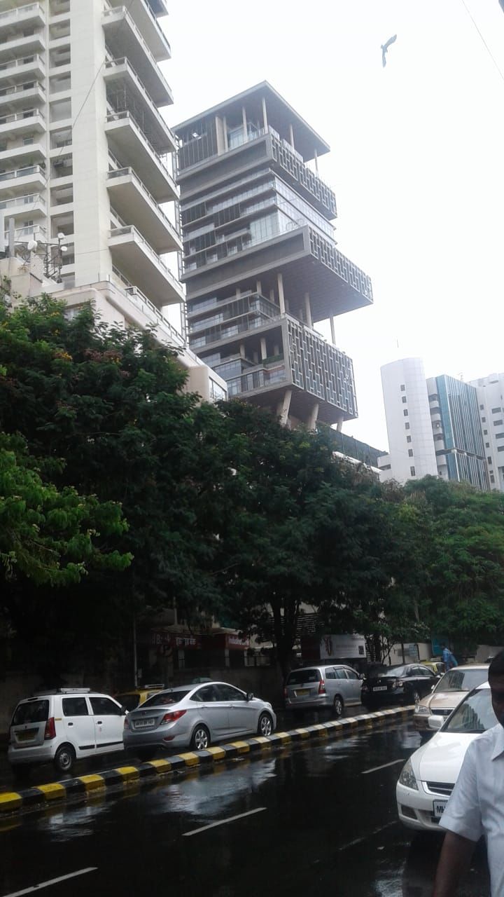 Photo of Antilia by Bansal Chandresh