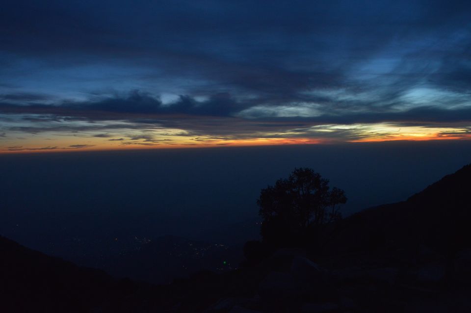 Photo of Bir, Triund, Mcleod: "Aur kitna chalna hai -> bas thoda aur " 5/23 by Vijendra Budiyal