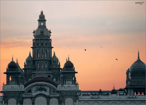Photo of Mysore Palace, Mysore, Karnataka, India by Aishwarya Venugopal