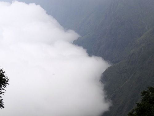 Photo of Top Station, State Highway 18, Tamil Nadu, India by Lets Head Out