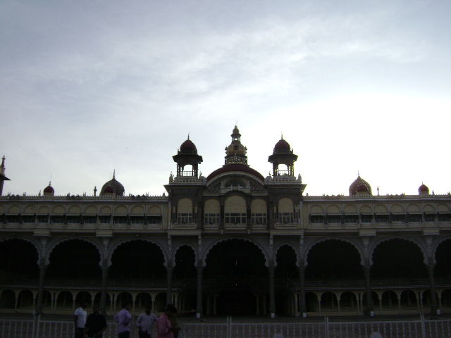 Photo of Mysore Palace, Mysore, Karnataka, India by Aishwarya Venugopal