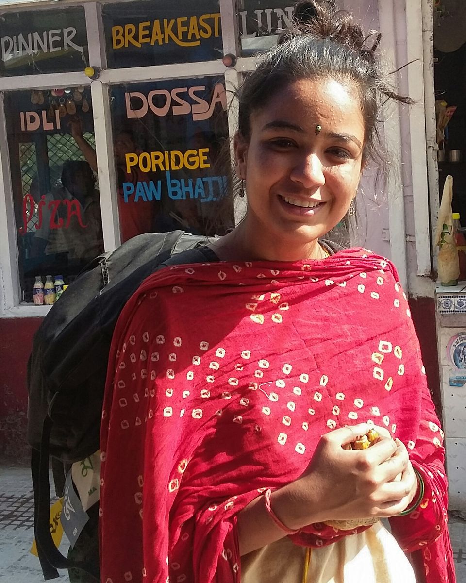 Photo of Redefining India: Female travelling solo with no money 1/6 by Mahima Nanda