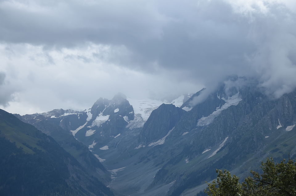 Photo of Kashmir Great Lakes: Life is a combination of mountains & valleys 1/16 by Rebecca Dleema