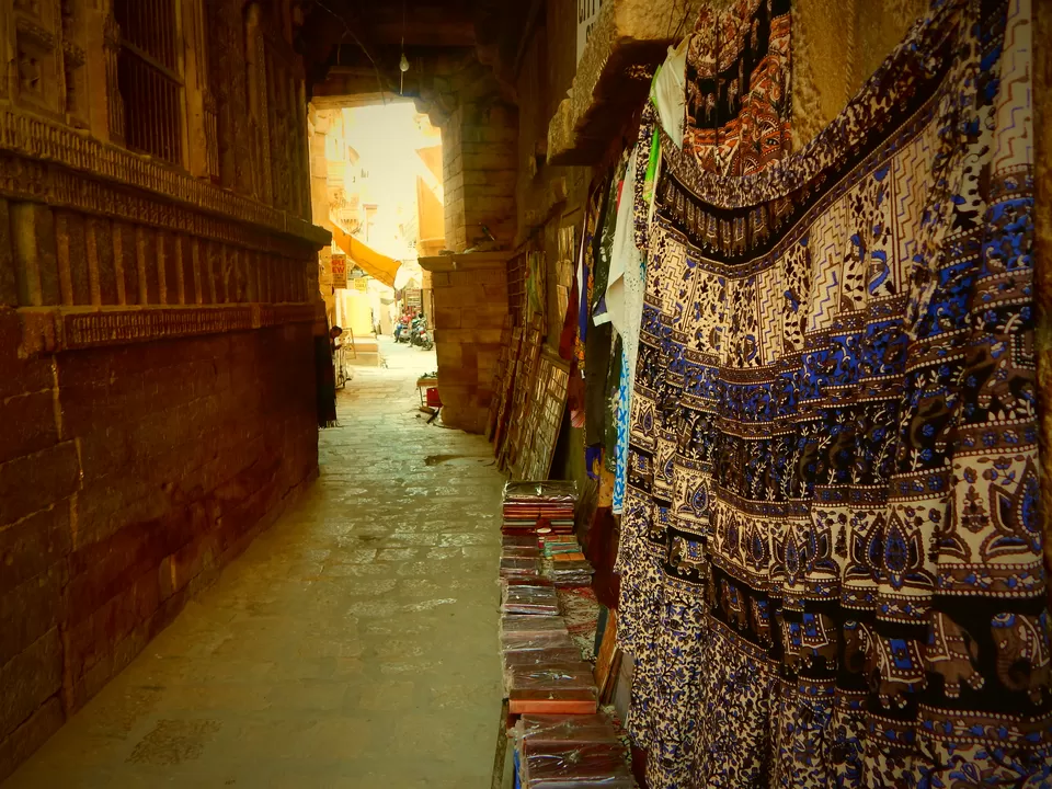 Photo of Jaisalmer Fort, Fort Rd, Amar Sagar Pol, Jaisalmer, Rajasthan 345001, India by Bikashjyoti Pathak