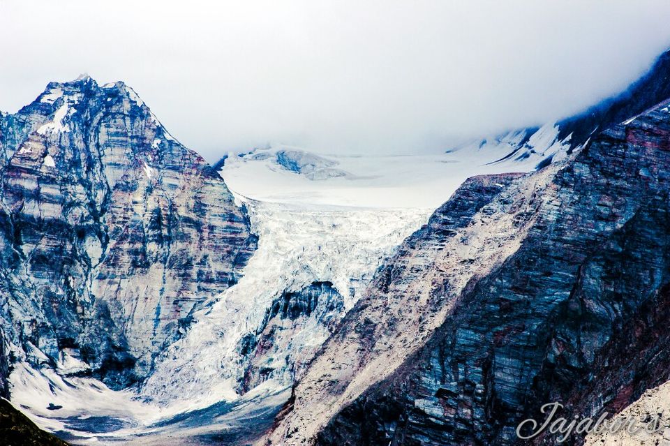 Photo of The Middle Land-V 1/11 by Bikashjyoti Pathak