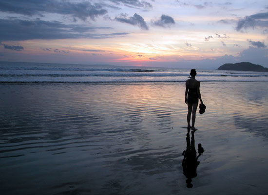 Photo of Travelling Solo?? 3/6 by Swarchaa