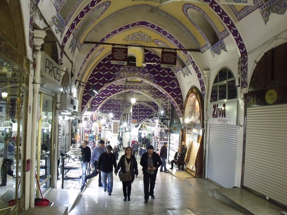 Photo of Kapalı Çarşı, İstanbul, Turkey by Elena