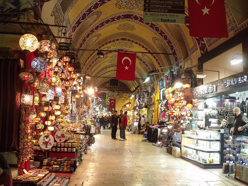 Photo of Kapalı Çarşı, İstanbul, Turkey by Elena