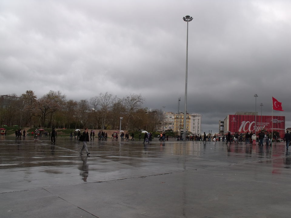 Photo of Taksim Square, İstanbul, Turkey by Elena