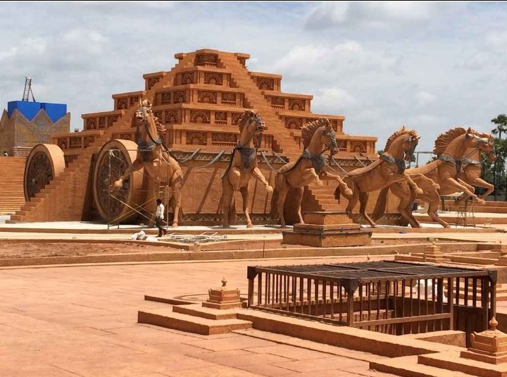 Photo of भारत में सबसे ज्यादा कमाई वाली फिल्म बाहुबली...में दिखाए गए कुछ प्रसिद्ध जगह। by KRIPA YADAV