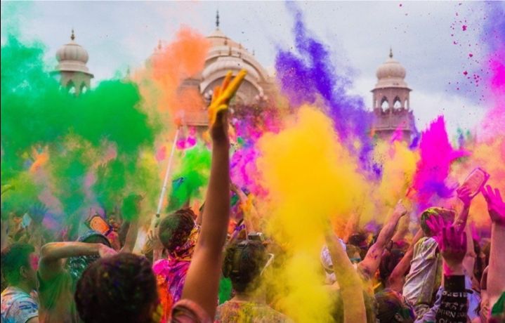 Photo of HOLI TRAVEL: इस साल होली का त्योहार मनाने का प्लान बनाएं ,इन 5 फेमस जगहों पर। by Kosha Yadav