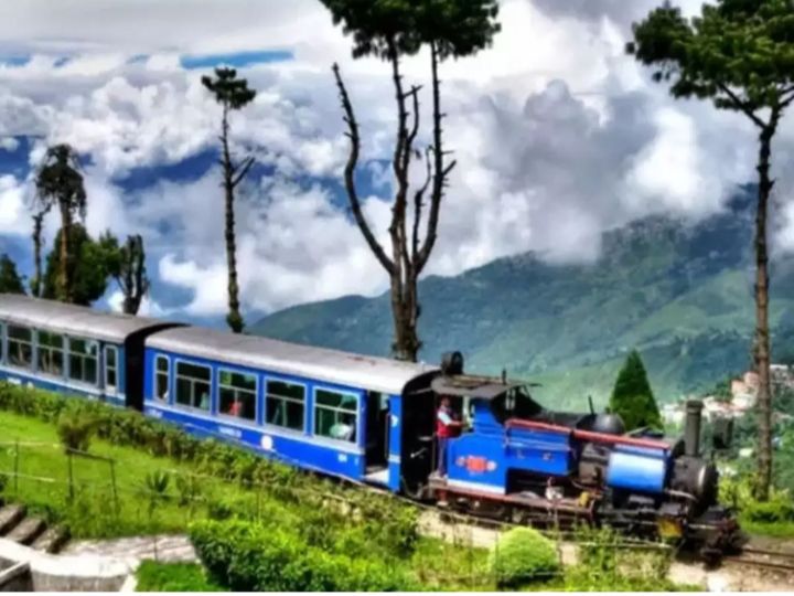 Photo of ऊटी में हुई थी शाहरुख खान के दो सबसे हिट मूवी की शूटिंग। by Kosha Yadav