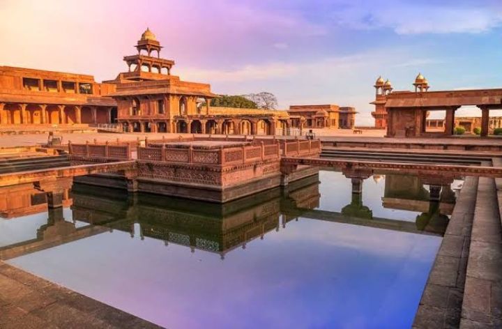 Photo of इस Valentine's Day के दिन अपने पार्टनर के साथ बनाएं घूमने का प्लान,इन 5 फेमस जगहों पर। by Kosha Yadav