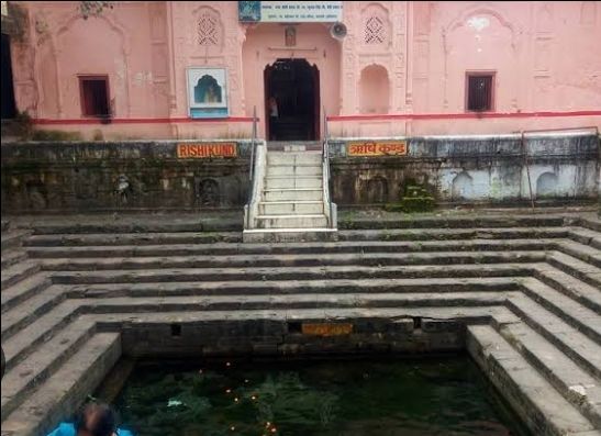 Photo of इस Valentine's Day के दिन अपने पार्टनर के साथ बनाएं घूमने का प्लान,इन 5 फेमस जगहों पर। by Kosha Yadav