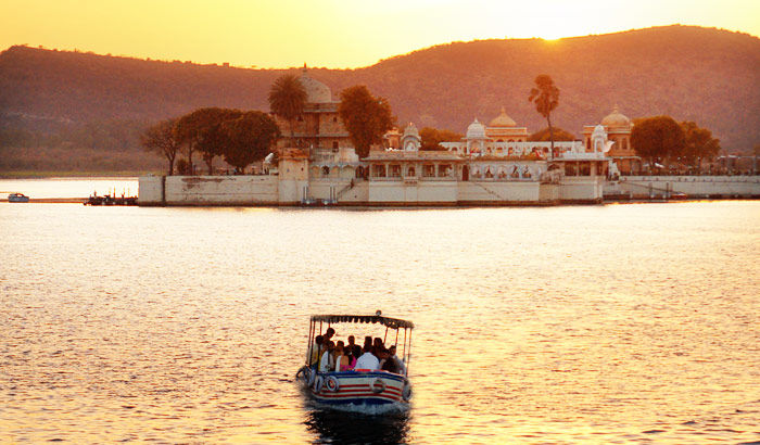Photo of A Guide To Visiting Udaipur, The City of Lakes 4/10 by Shalini Gupta