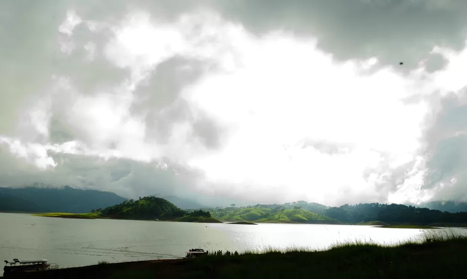 Photo of Umiam Lake, East Khasi Hills, Meghalaya, India by Neehar Mishra