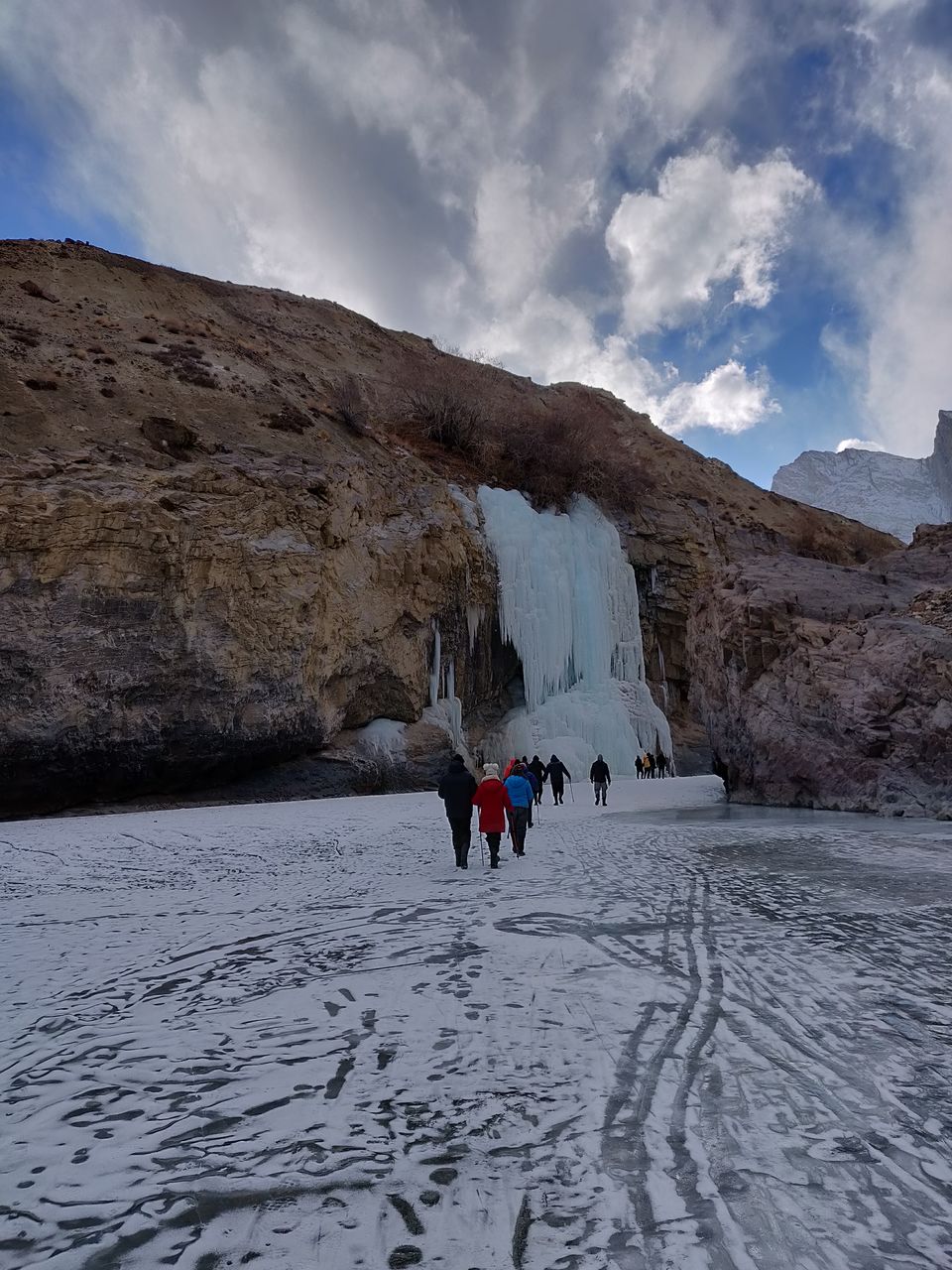 Photo of Chadar Trek- an adventure trek on frozen river!!! by Daril John Prasad