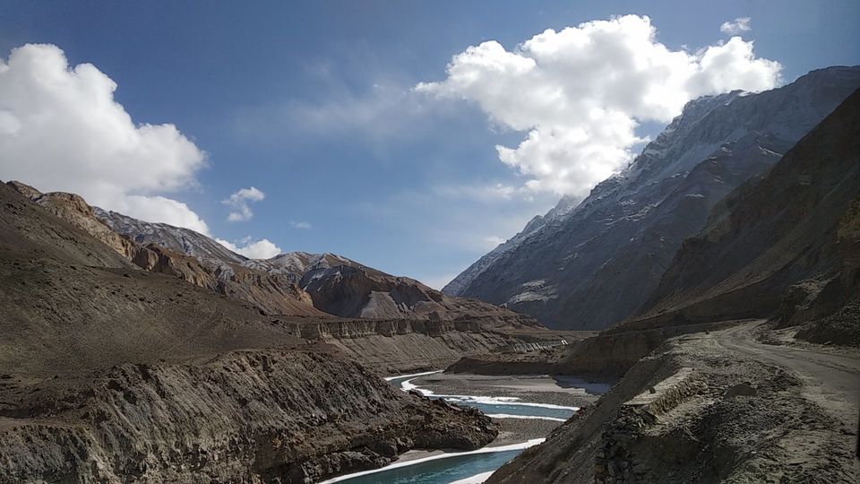 Photo of Chadar Trek- an adventure trek on frozen river!!! 2/2 by Daril John Prasad