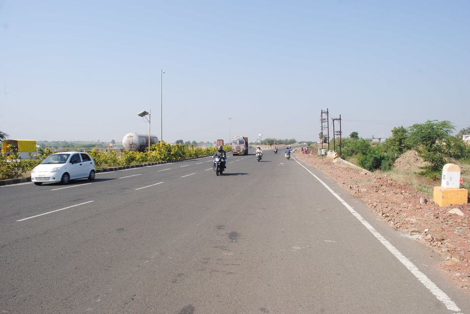 Photo of Ride to Pandharpur, Maharashtra- Vitthal Rukmini Temple 8/35 by Daya Parulekar