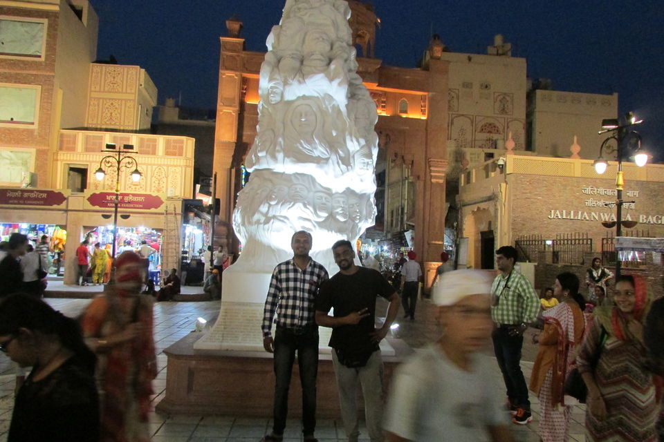 Photo of Amritsar, Punjab (Golden Temple/ Wagha Border) 15/36 by Daya Parulekar