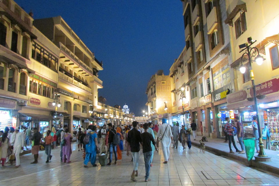 Photo of Amritsar, Punjab (Golden Temple/ Wagha Border) 16/36 by Daya Parulekar