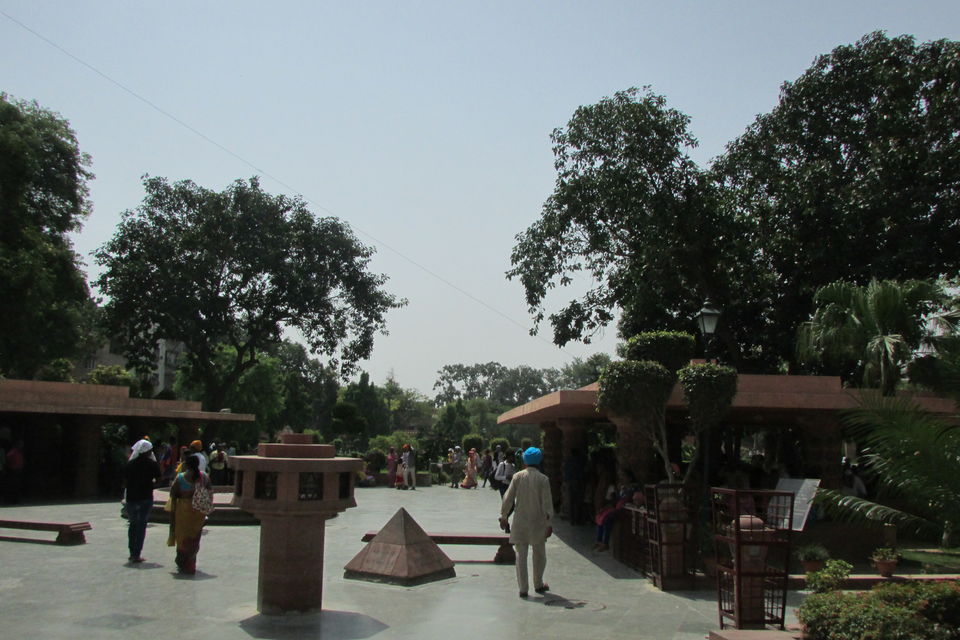 Photo of Amritsar, Punjab (Golden Temple/ Wagha Border) 24/36 by Daya Parulekar