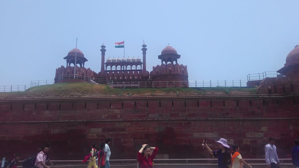 Photo of Delhi Tour (Red Fort/ Lotus Temple/ India Gate/ Qutub Minar) 7/24 by Daya Parulekar
