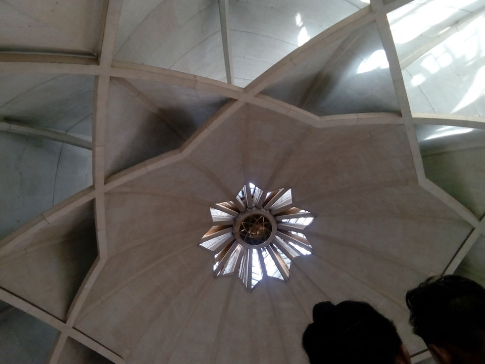Photo of Delhi Tour (Red Fort/ Lotus Temple/ India Gate/ Qutub Minar) 12/24 by Daya Parulekar
