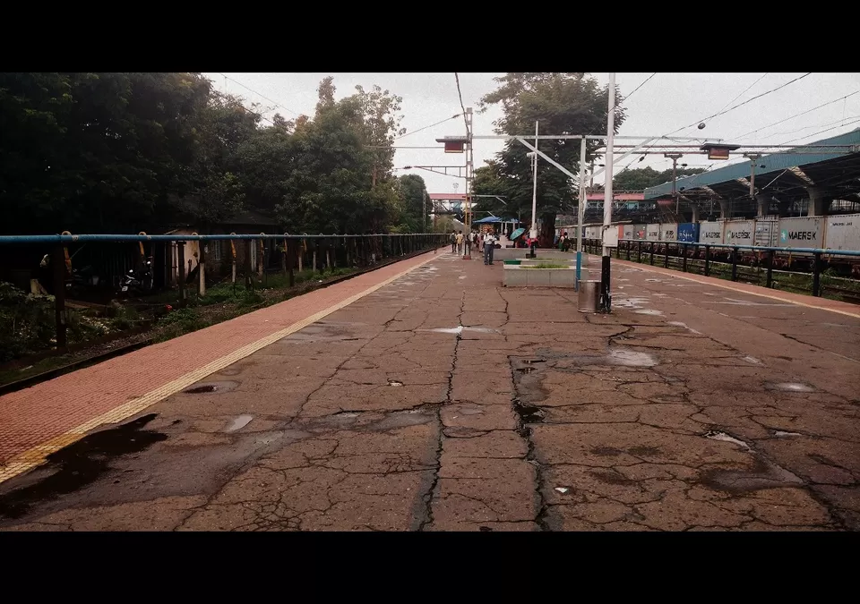 Photo of Panvel, Railway Station, New Panvel, Navi Mumbai, Maharashtra, India by _itchyfeettrips