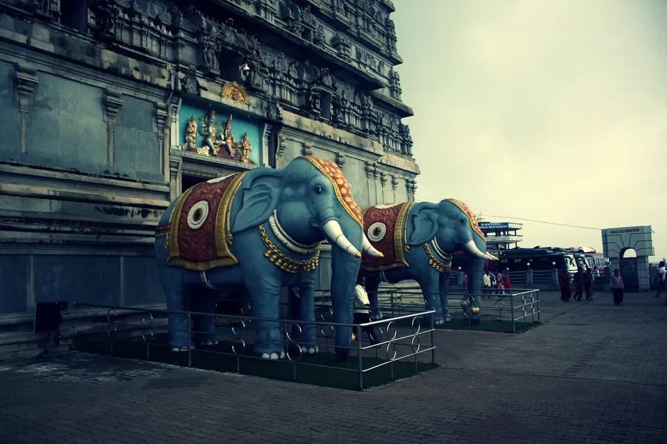 Photo of Murdeshwar Temple, Murdeshwar, Karnataka, India by _itchyfeettrips