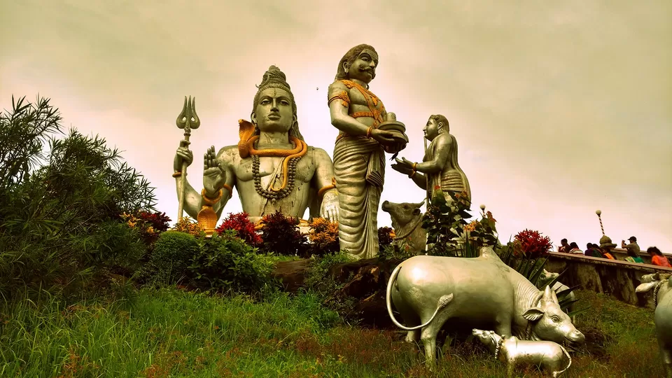 Photo of Murdeshwar Temple, Murdeshwar, Karnataka, India by _itchyfeettrips