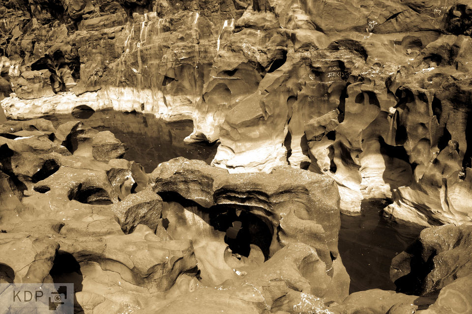 Photo of Nighoj - A humble Canyon in Maharashtra 11/15 by _itchyfeettrips