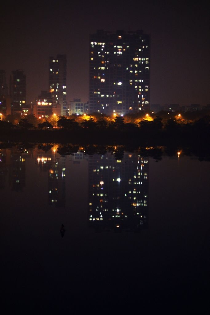 Photo of Lake with a view - Night drive 2/7 by _itchyfeettrips