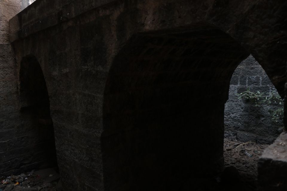 Photo of Baramotechi Vihir - Historic well and Palace 7/30 by _trippyfeettravels