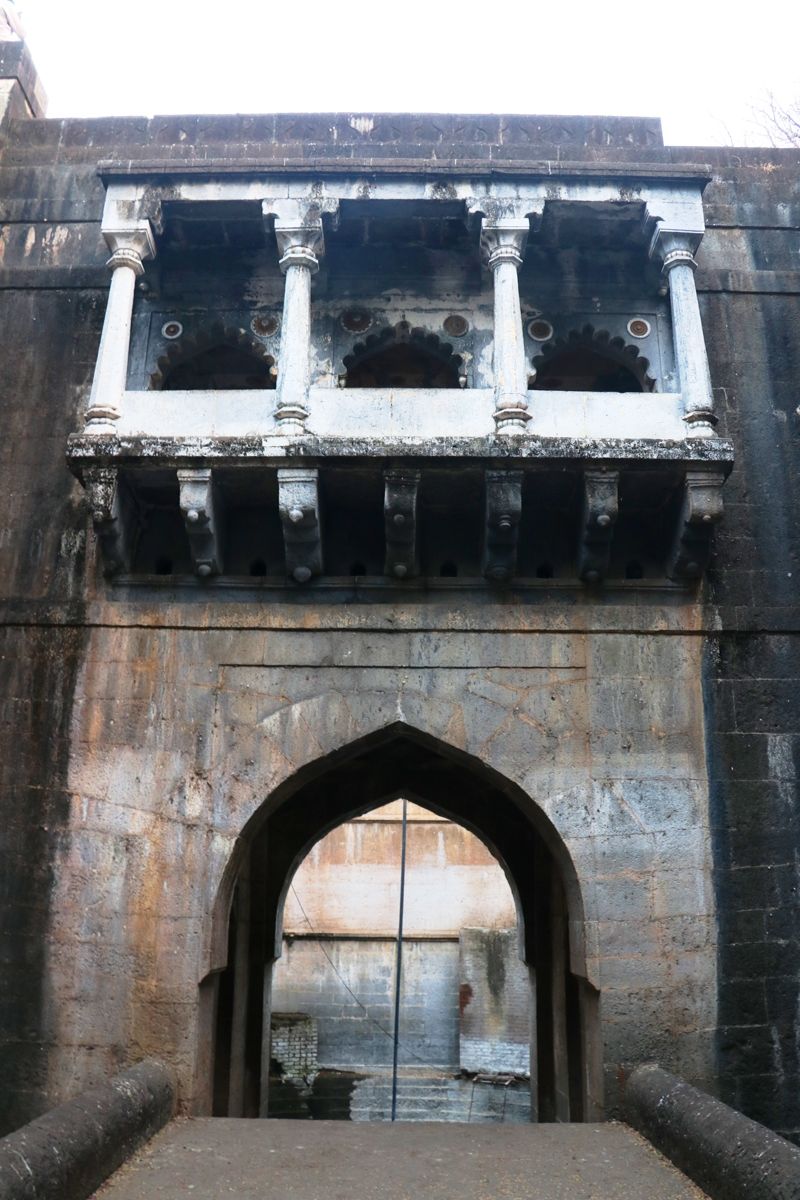 Photo of Baramotechi Vihir - Historic well and Palace 8/30 by _trippyfeettravels