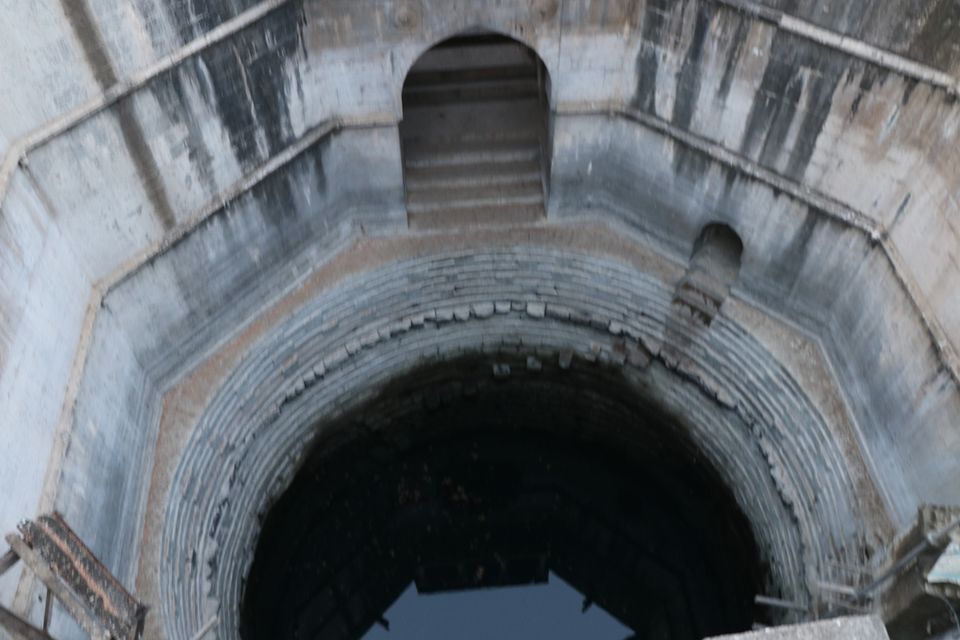 Photo of Baramotechi Vihir - Historic well and Palace 14/30 by _trippyfeettravels