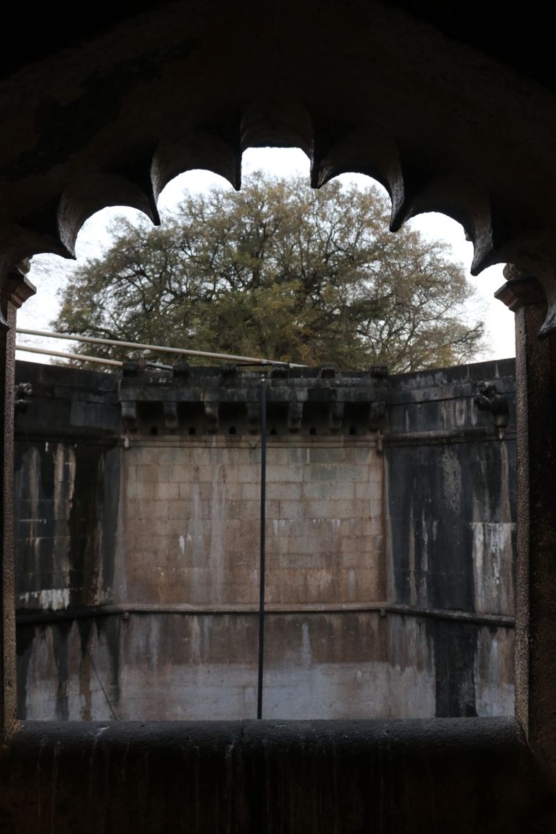 Photo of Baramotechi Vihir - Historic well and Palace 21/30 by _trippyfeettravels