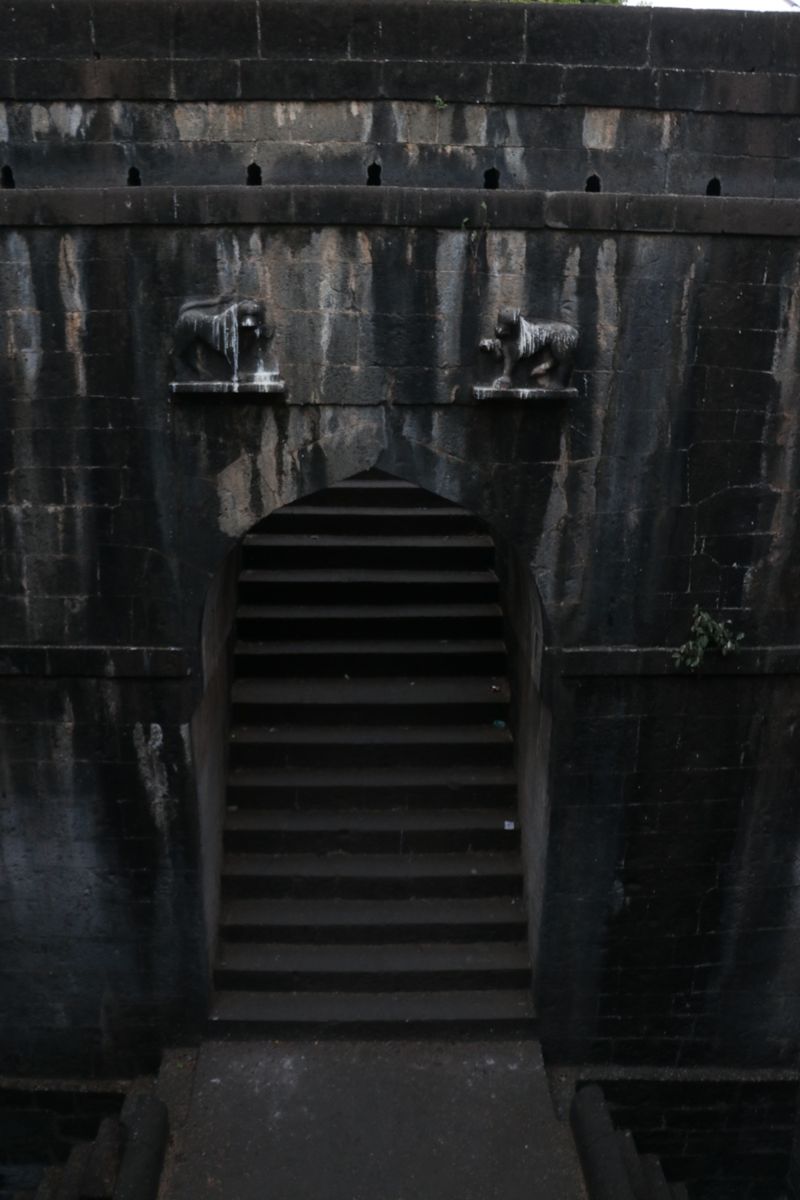 Photo of Baramotechi Vihir - Historic well and Palace 23/30 by _trippyfeettravels