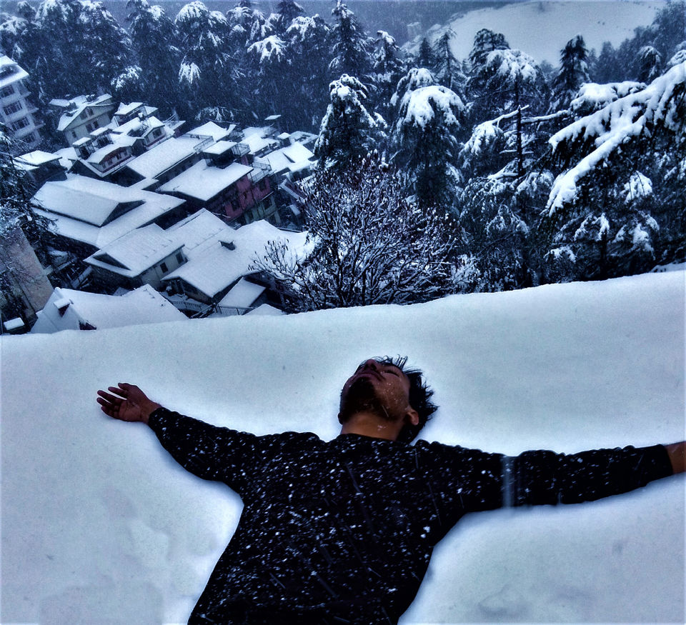 Photo of Snowing shimla.... by luckey rajaora